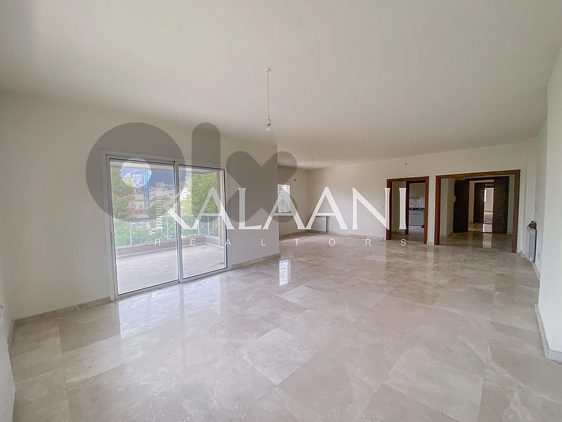 Apartment for Sale in Jounieh | شقة للبيع في جونيه