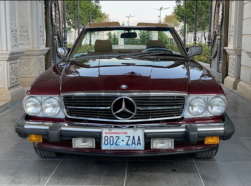 Mercedes Benz 1987 560 SL (R107)