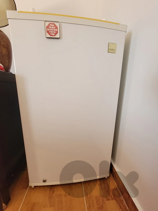 DAEWOO SMALL FRIDGE
