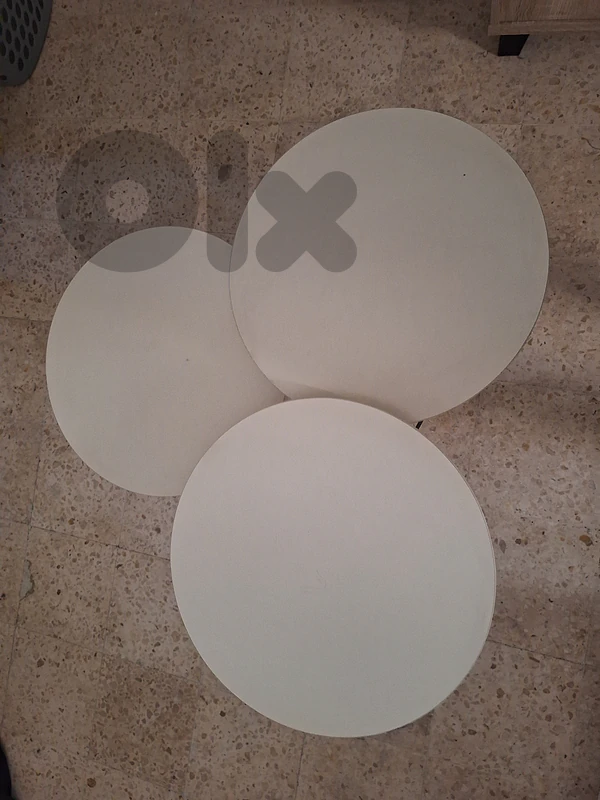 Modern White Coffee Table – Excellent Condition