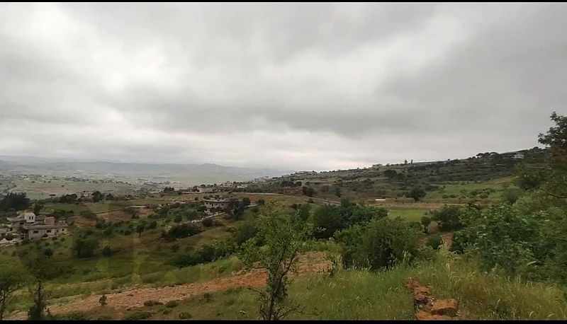 Prime location land for sale in Rachaya near all facilities