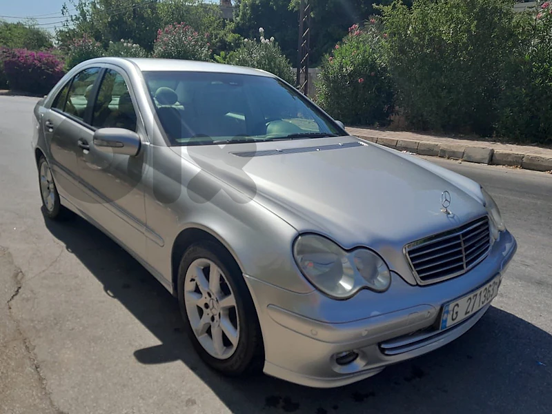 مرسيدس بنز  200 سريس 2006 مرسيدس. C180. comprseur. مودل. 2006