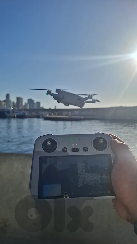 DJI mini 3 pro very clean used like new with 3 batteries and