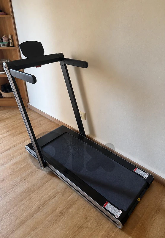 Folding Treadmill - Excellent Condition Folding Treadmill - Excellent Condition