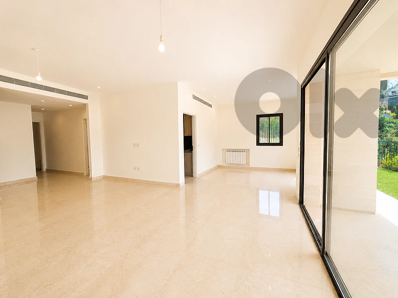 Apartment with Spaous Terrace/Garden for Sale in Biyadaشقة للبيع مع