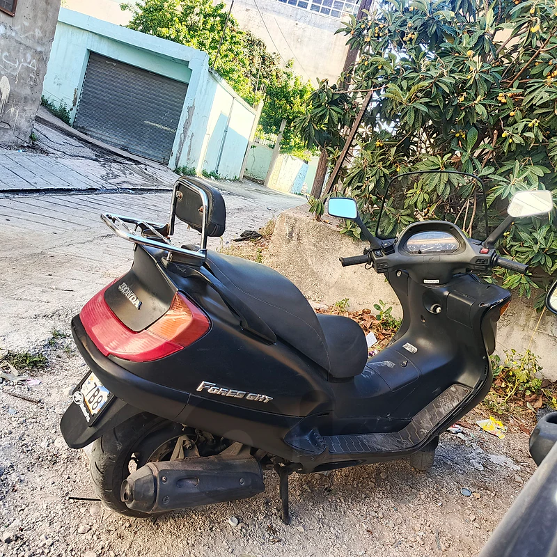 Honda foresight