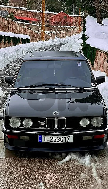 BMW E28 1987