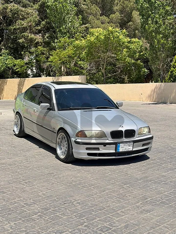 BMW 2001