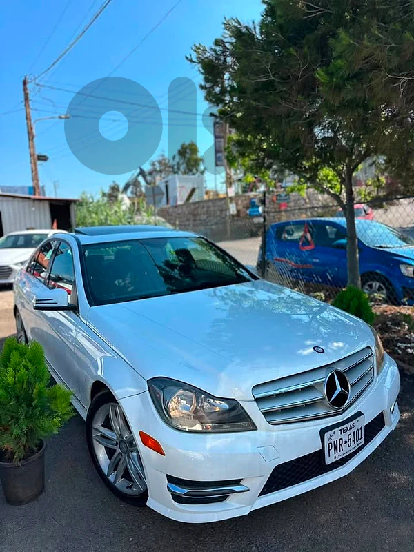 Mercedes-Benz C300 2013