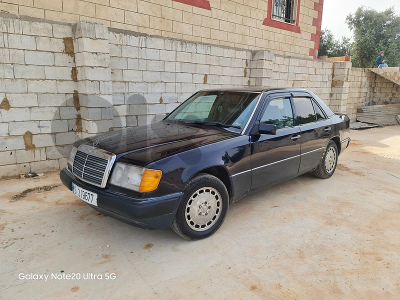 Mercedes-Benz 240/260/280 1992 E300