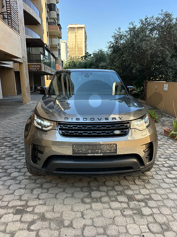Land Rover Discovery HSE Luxury 2019 gray on black (clean carfax)