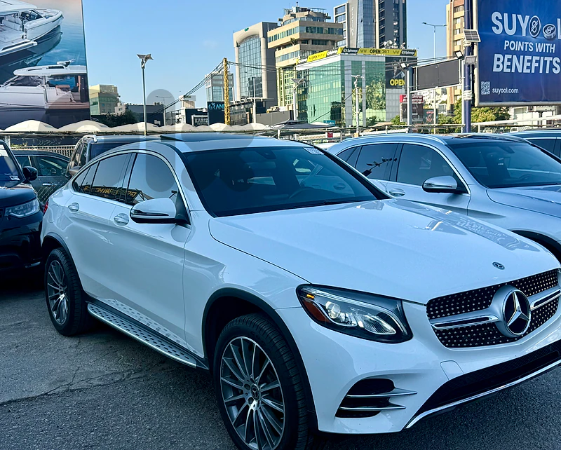 GLC COUPE 300 4matic  AMG PACKAGE   2018 CLEAN CARFAX