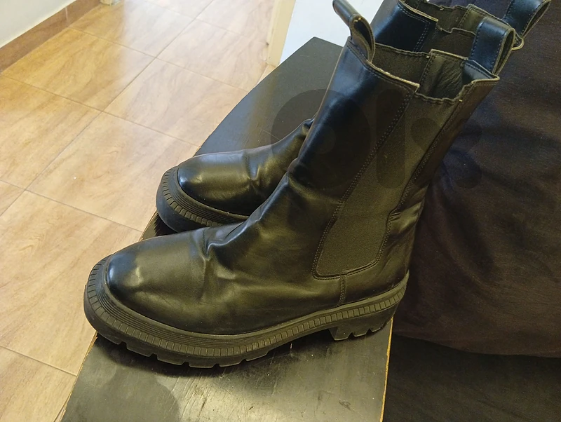women semi boots new wear once