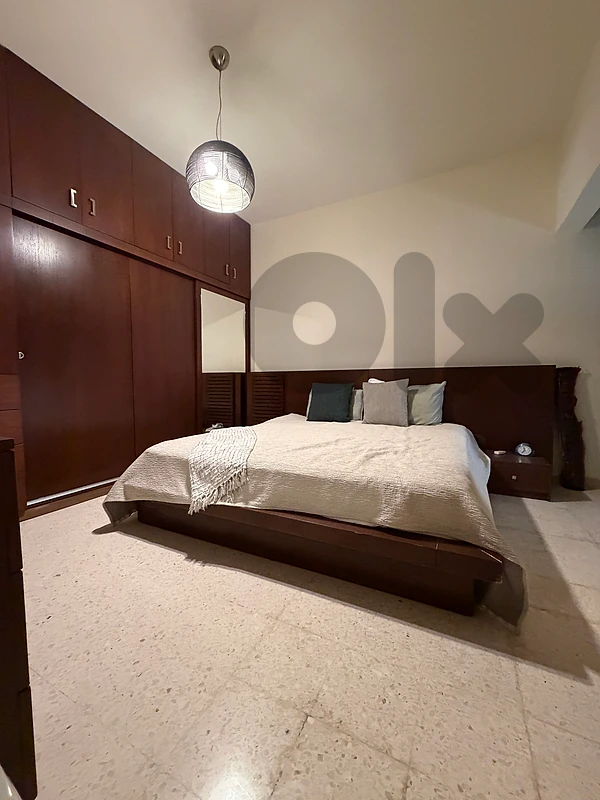 Full Bedroom