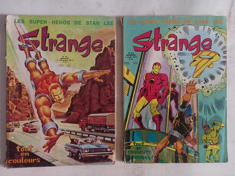 vintage 70's strange / spidey magazines