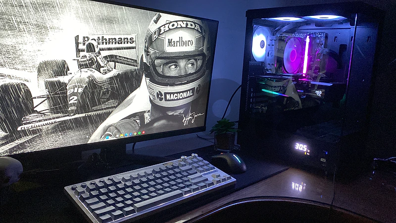 GAMING PC (monitor+pc only)