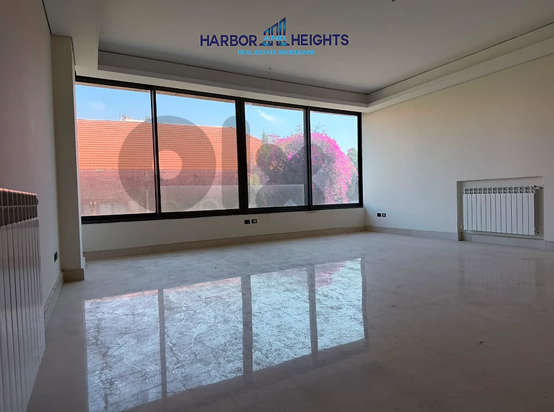 Apartment for Sale in Ras Beirut - شقة للبيع في رأس بيروت