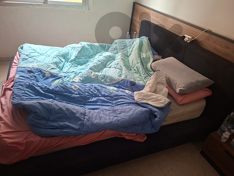 bed without comodina + mattress