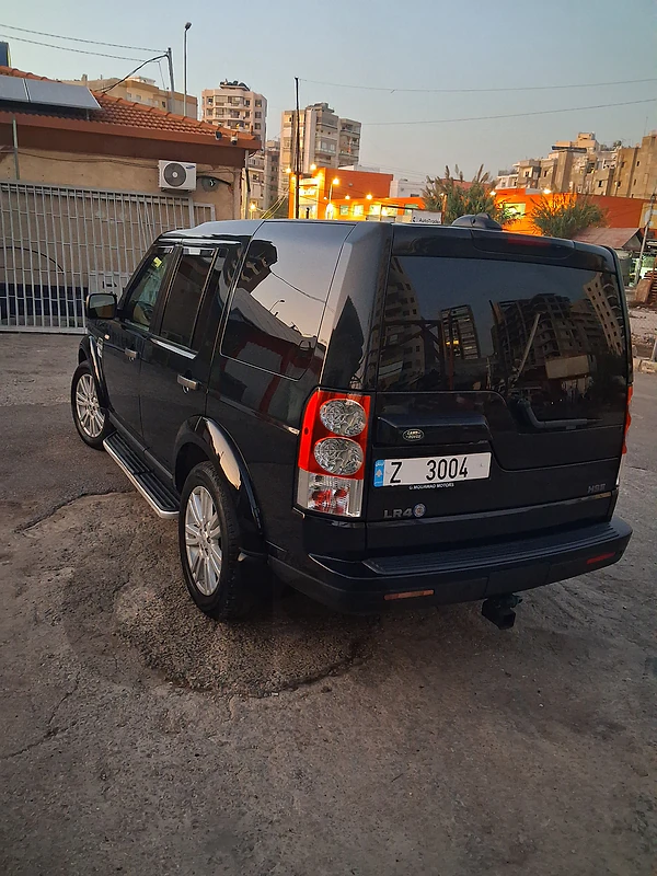 Land Rover LR4 2011