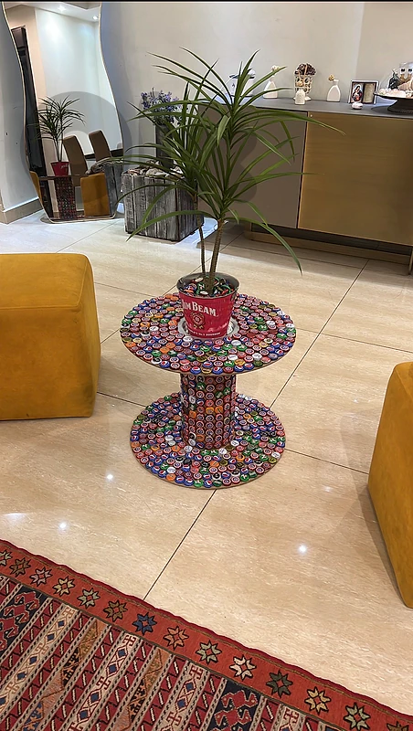 Handmaid table by a children of 14 years old