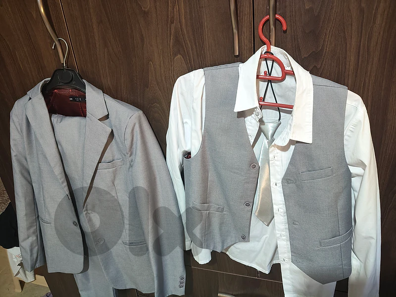 4 pieces suit for 12 years old
