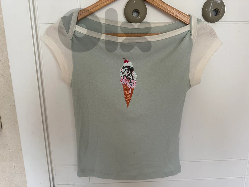 Multicolor T shirt