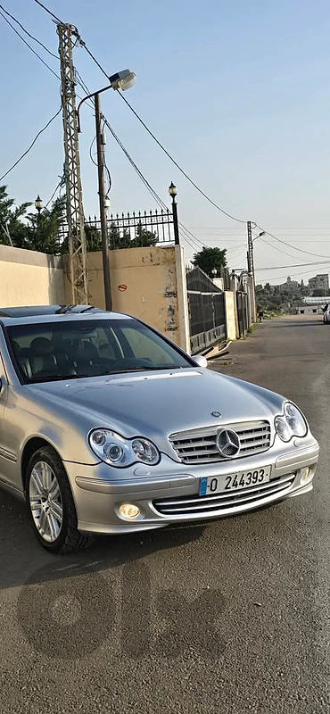 Mercedes-Benz C-Class 2004