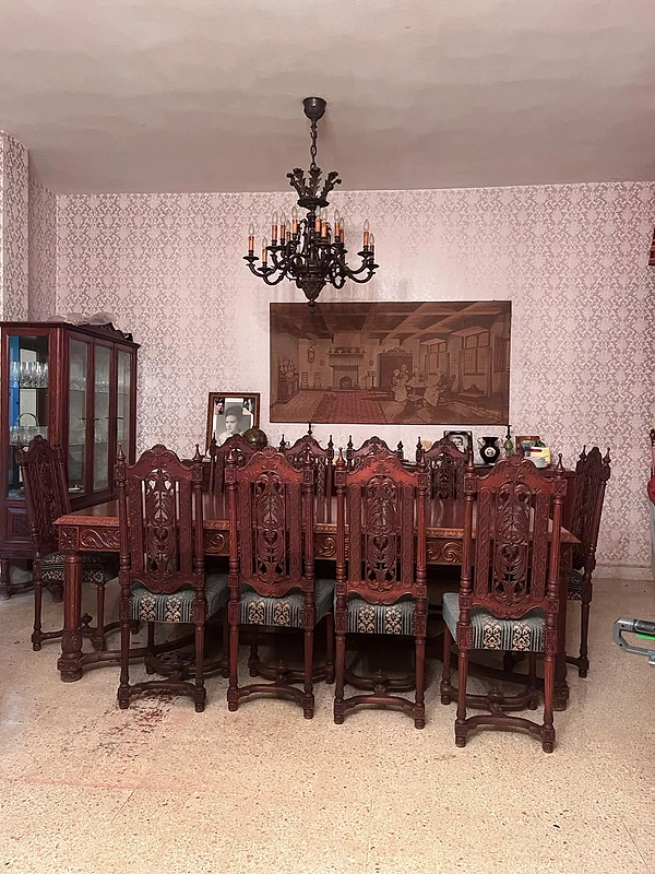 An authentic antique-style living room.