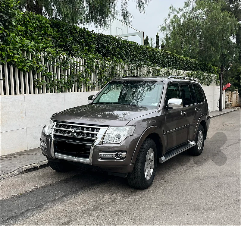 Mitsubishi Pajero 2016