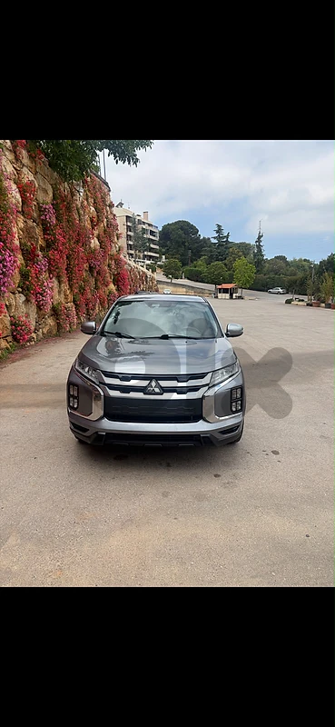 Mitsubishi Outlander Sport 2020