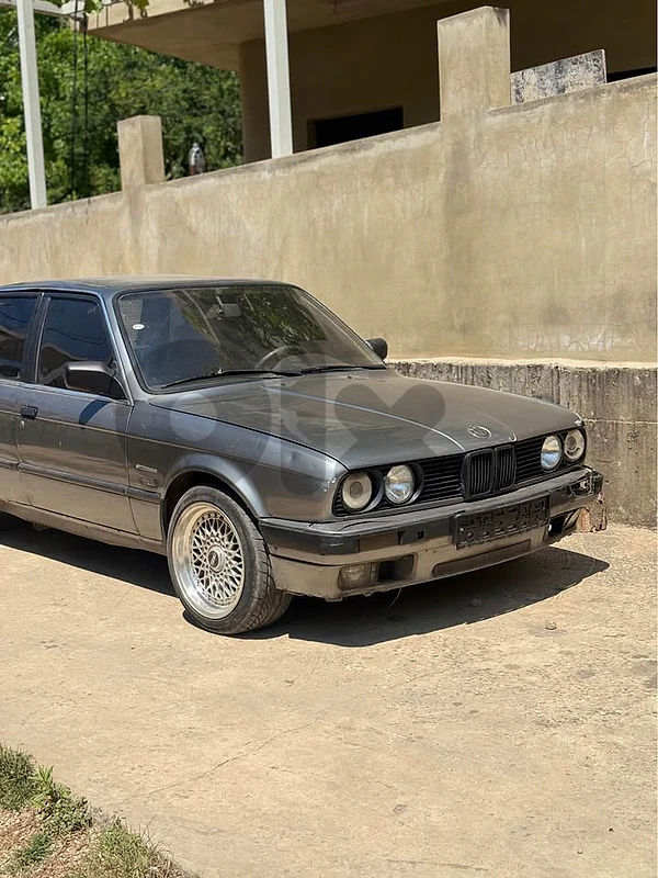 BMW 3 Series 1988
