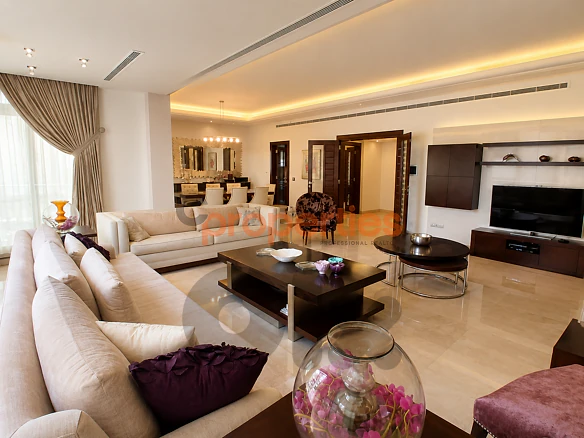 Apartment For Sale in Ramlet al Baydah شقة للبيع في الرملة CPHS140