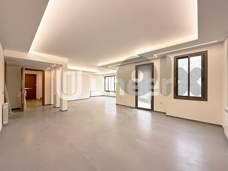 Apartment for salein Yarze | 220 sqm + 80 sqm Terrace | 3 Bedrooms |