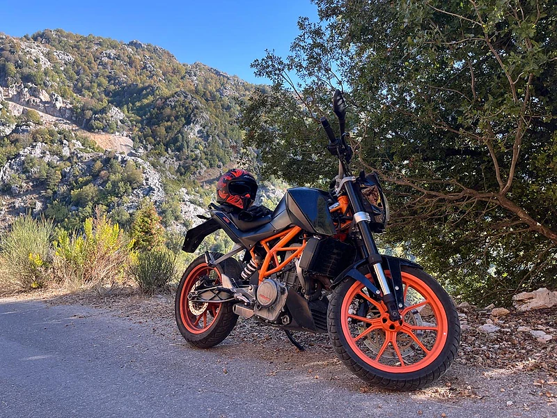 KTM DUKE 390 KTM DUKE 390