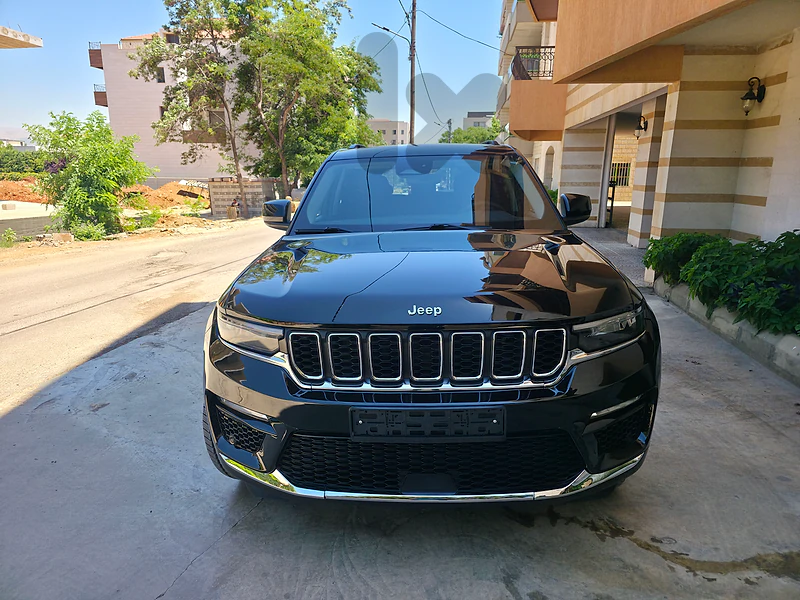 Jeep Grand Cherokee 2023 laredo plus