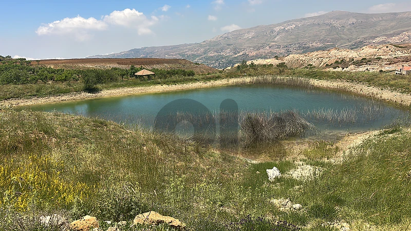 land for sale tarchich sannin vieu + water