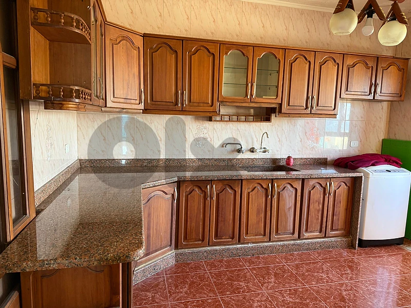 مطبخ كامل مع رخام والمجلى