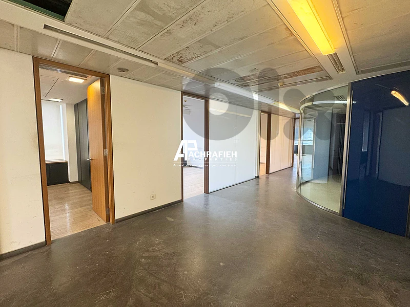 Office for Rent in Saifi - مكتب للأجار في الصيفي Office for Rent in Saifi - مكتب للأجار في الصيفي
