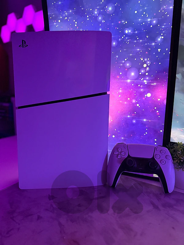 PS5 SLIM 1TB USED LIKE NEW