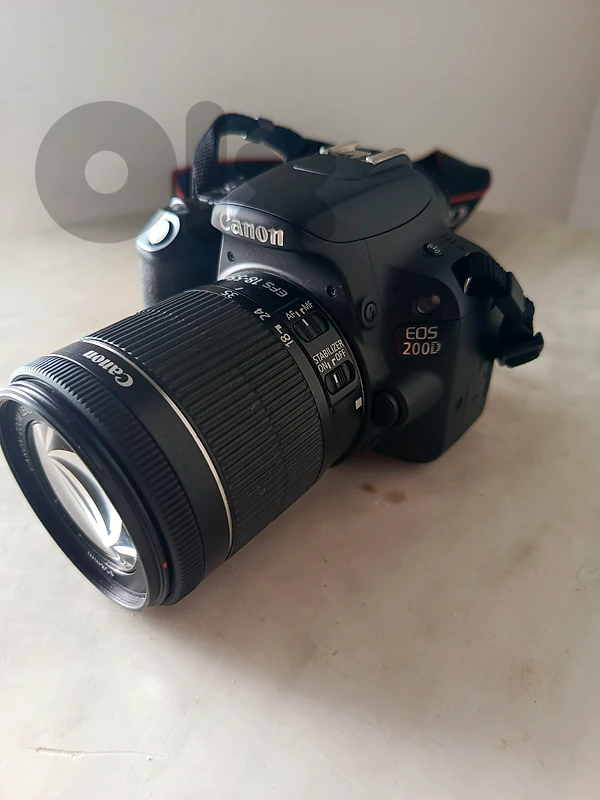 Canon EOS 200D + 18-55mm Lens Like New