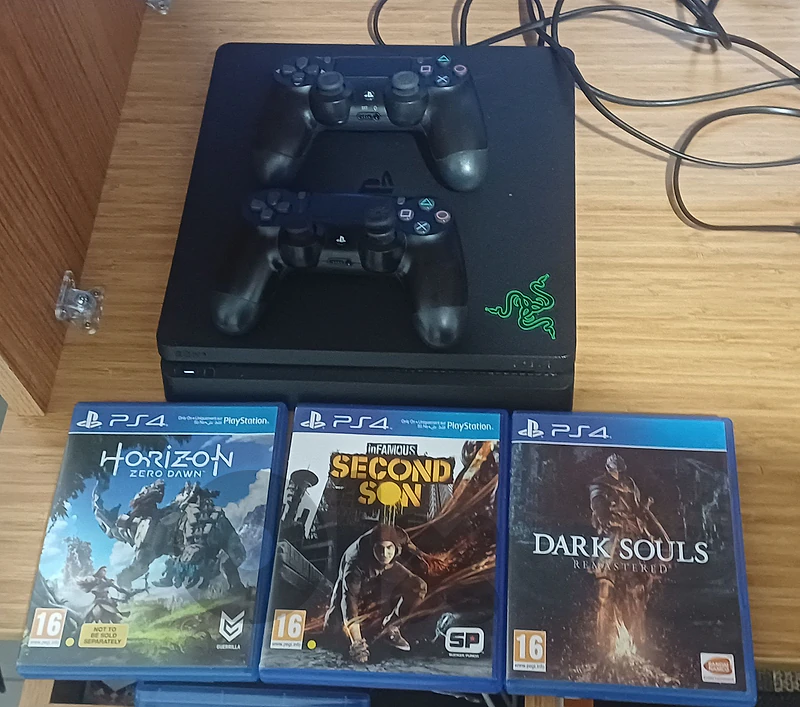 ps4 used like new