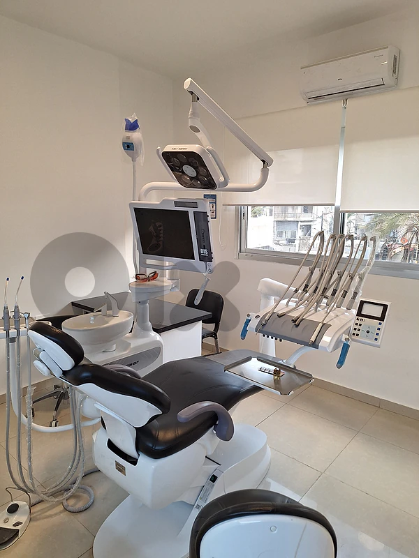 dental chair كرسي أسنان