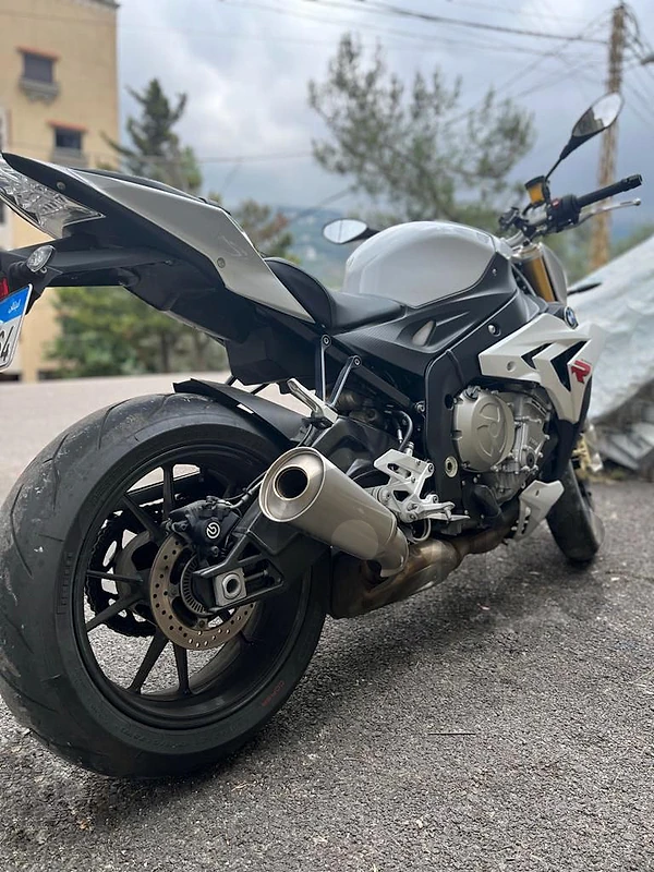 BMW S1000R
Model 2016, 13500$