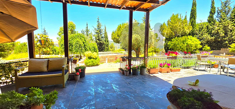 Villa For Rent Alaay Bhamdoun Btalloun Furnished Garden Terrace Pool