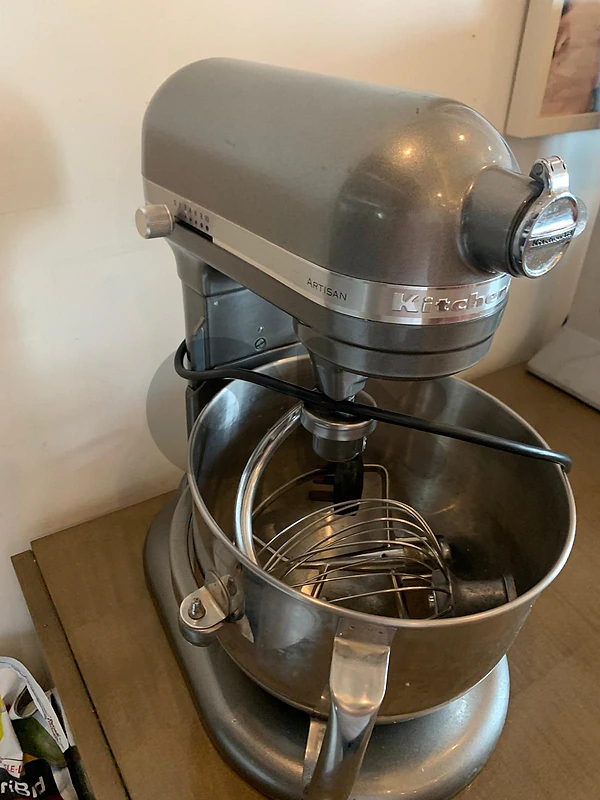 cake mixer