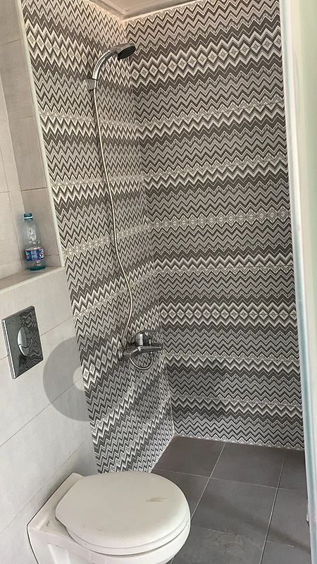 2 beds in a male dorm rent للرجال سرير عدد ٢  للإيجار
