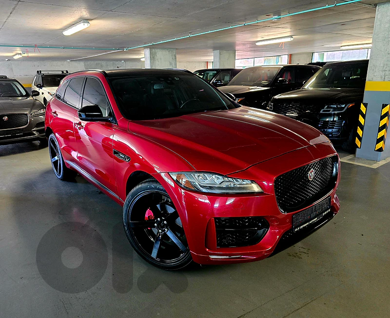 Jaguar F-Pace 2018 RS Clean carfax