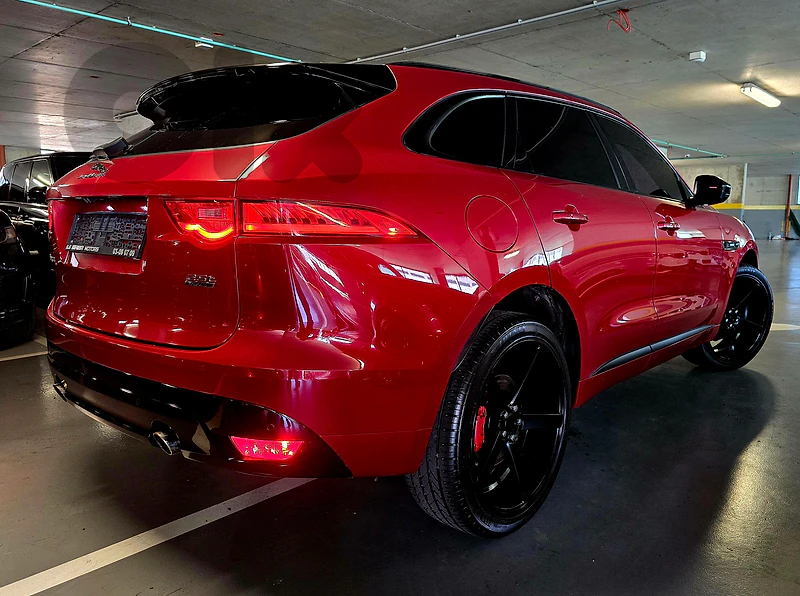 Jaguar F-Pace 2018 RS Clean carfax