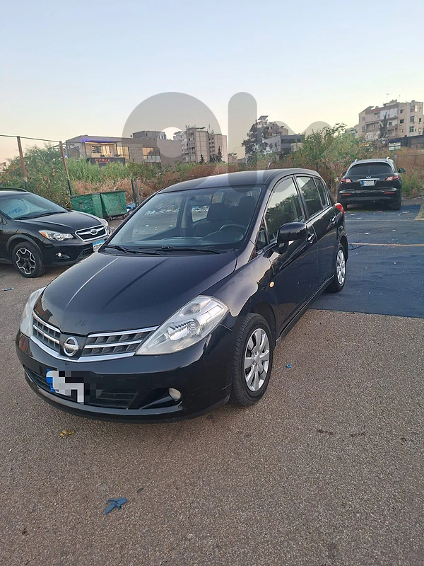Nissan Tiida 2010