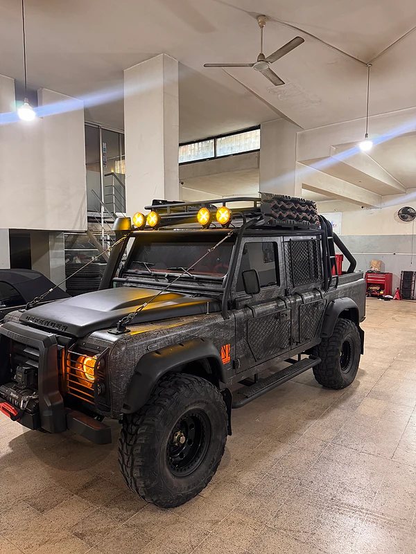 Land Rover Defender 1986 110 Defender